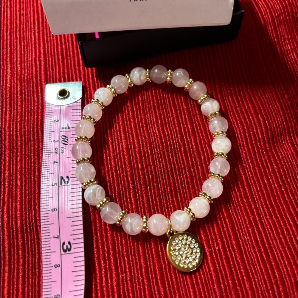 Avon earrings, 12 pairs; 4 Avon bracelets; 6 pairs of Kohl’s earrings. All NEW! - Picture 5 of 16